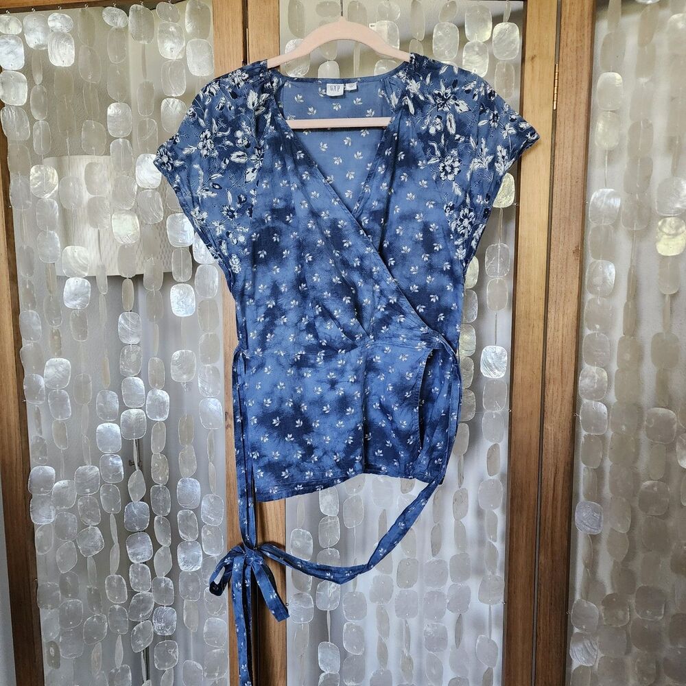 GAP Wrap Top S Tall Blue Floral Blouse Short Sleeve Tie Waist Lightweight